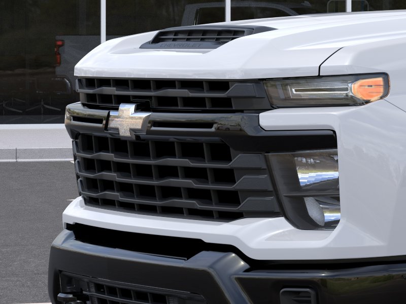 New 2026 Summit White Chevrolet WT image 13