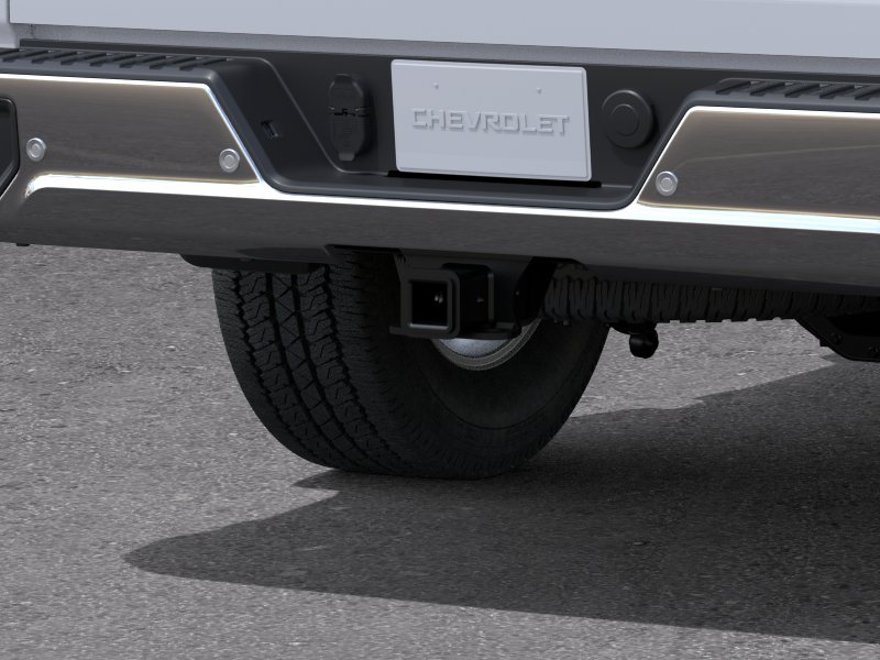 New 2026 Summit White Chevrolet WT image 40