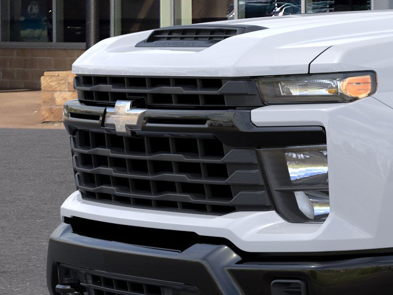 2025 Chevrolet Silverado 3500HD photo 13