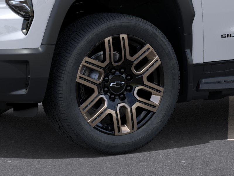 2026 Chevrolet Silverado EV LT - Photo 9