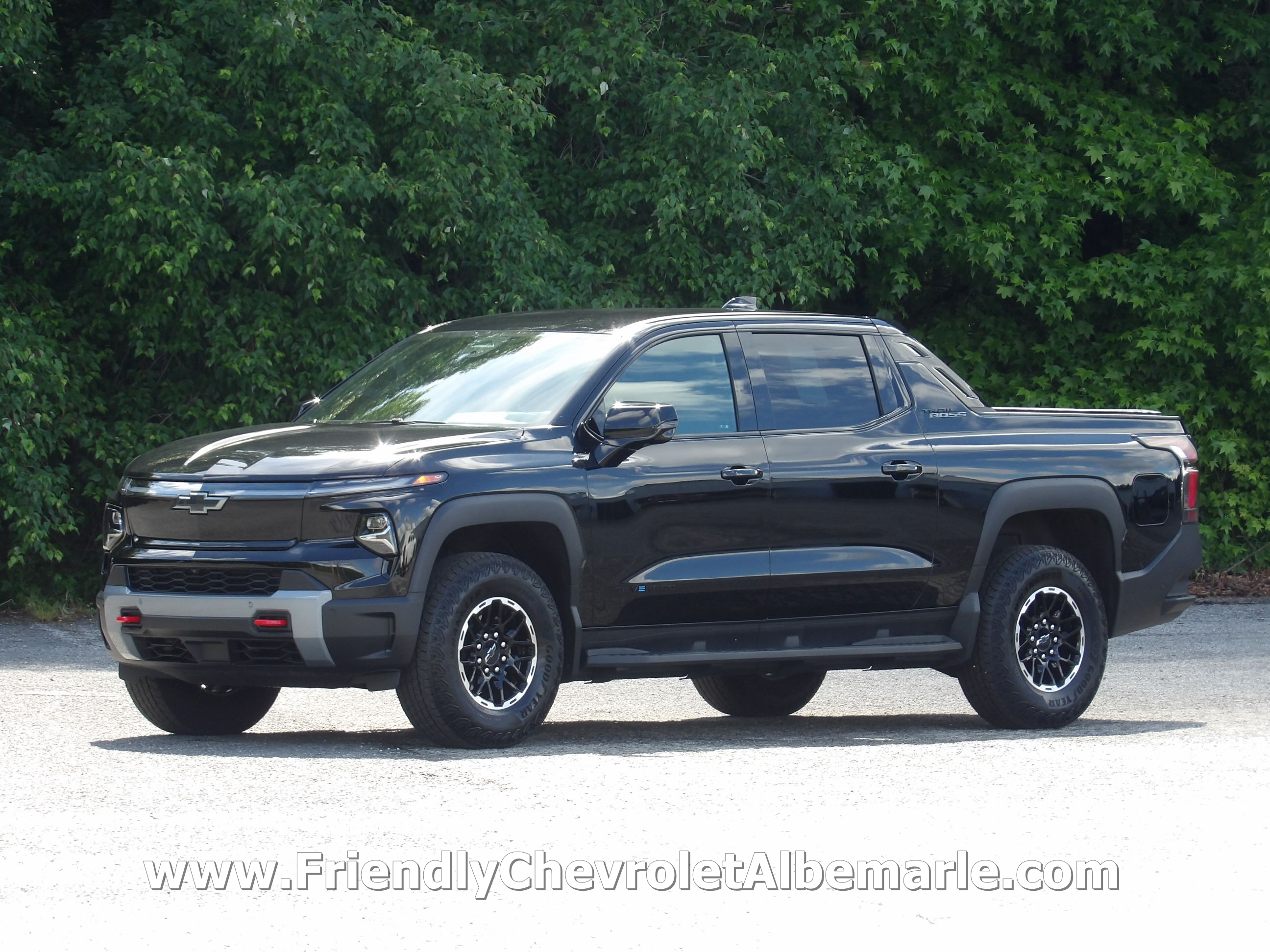 2026 Chevrolet Silverado EV Trail Boss Max Range's photo