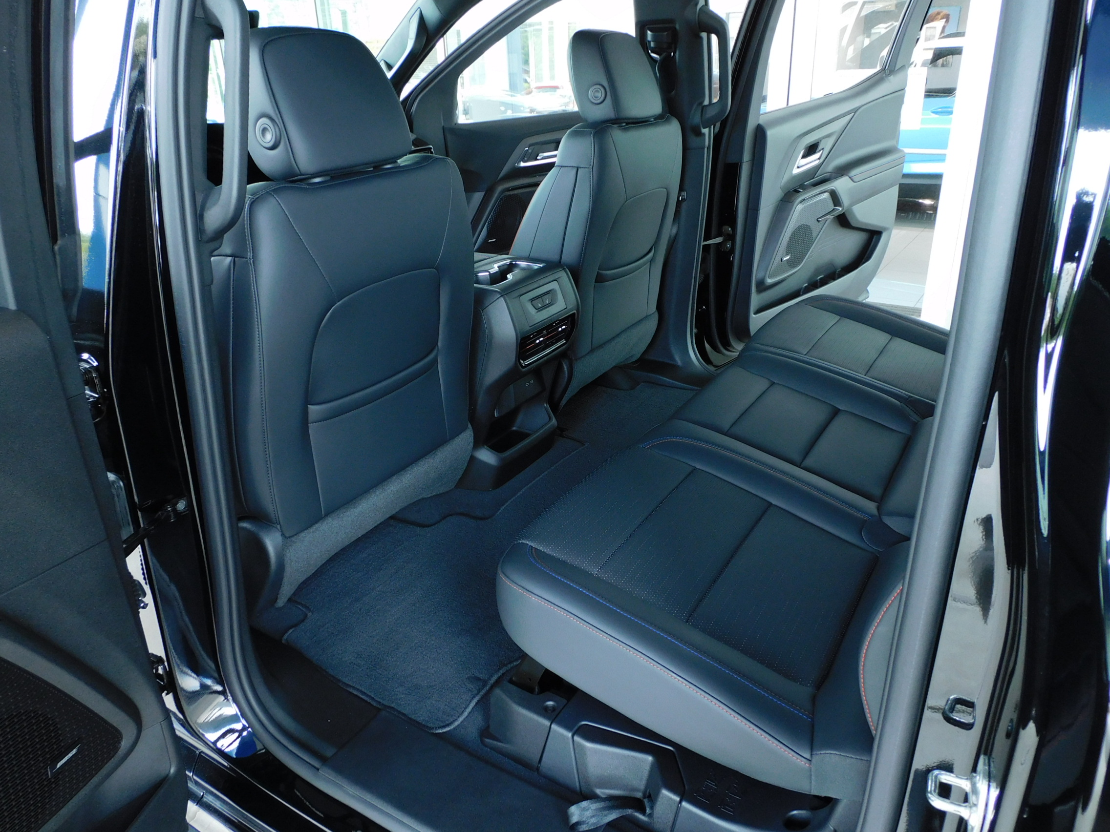 2024 Chevrolet Silverado EV RST photo 19