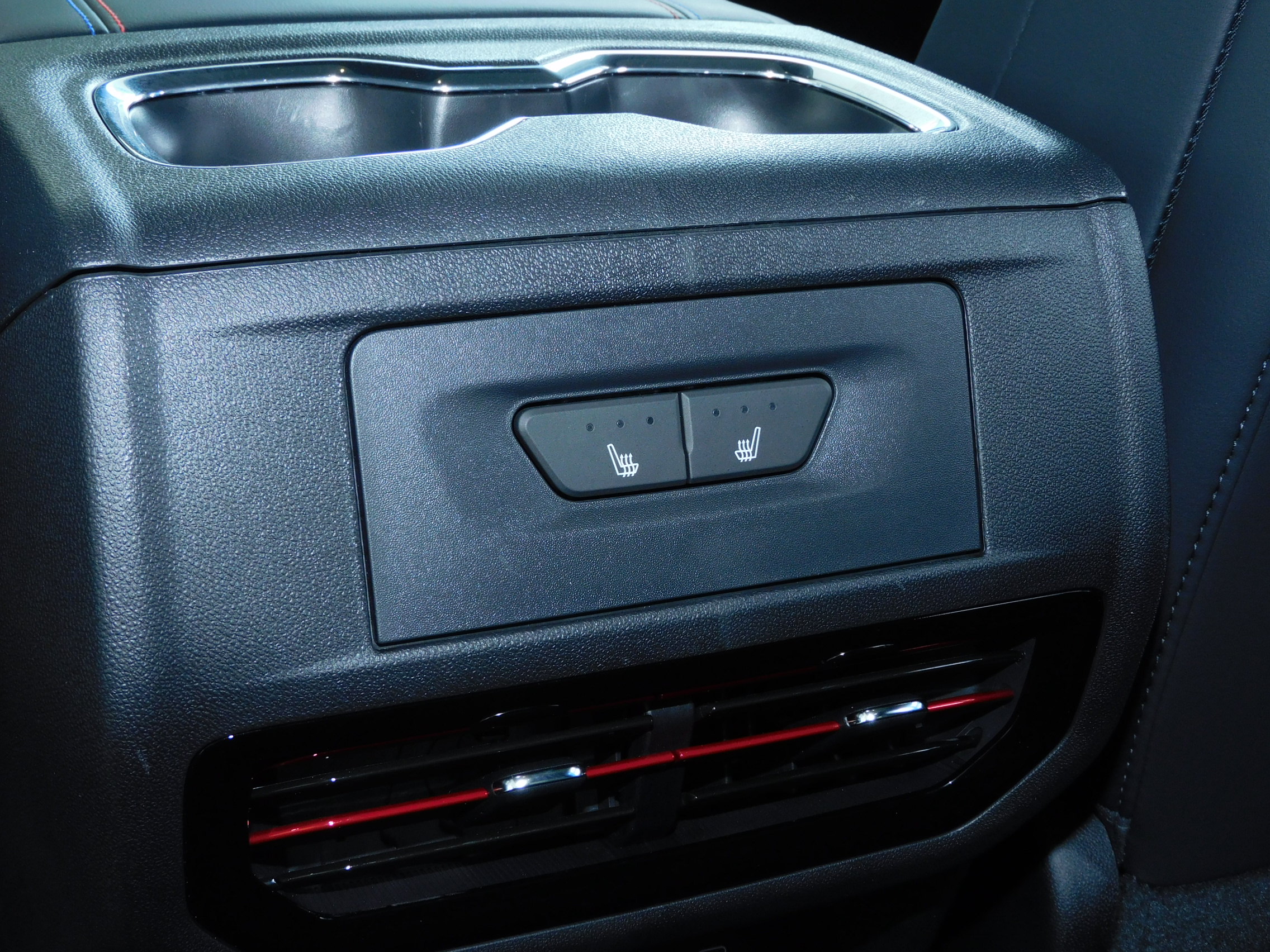 2024 Chevrolet Silverado EV RST photo 20