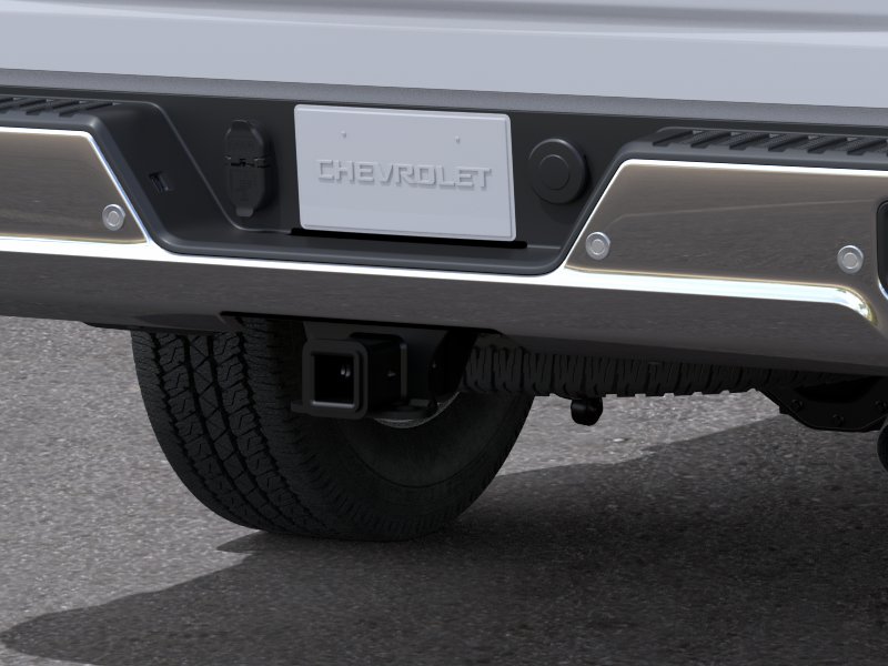 New 2026 Summit White Chevrolet WT image 39