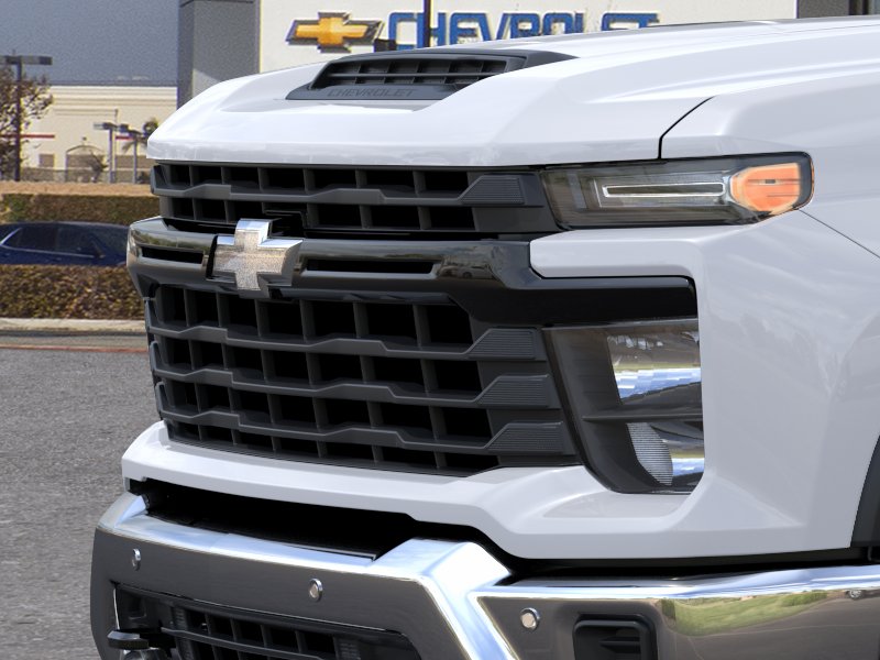 New 2026 Summit White Chevrolet WT image 38