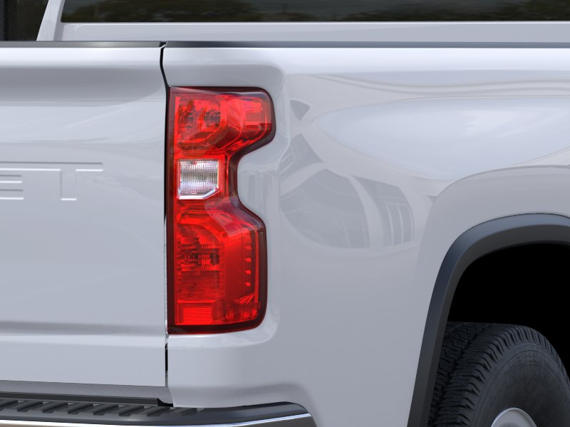 New 2026 Summit White Chevrolet WT image 35