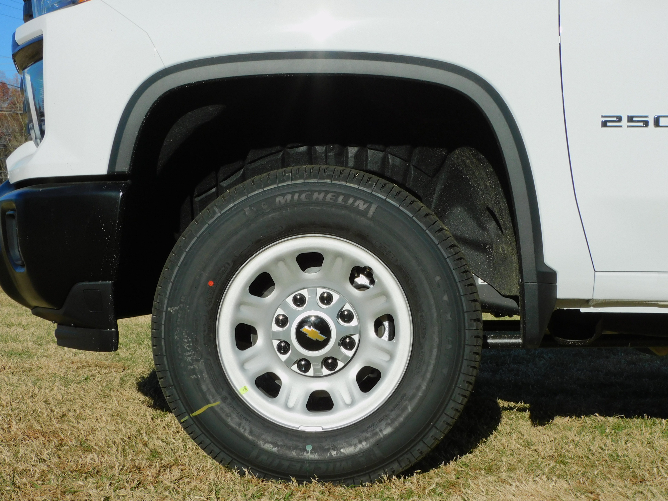 2026 Chevrolet Silverado 2500HD photo 4