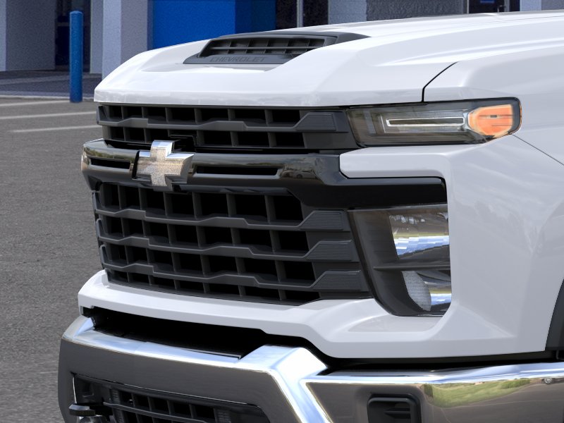 New 2026 Summit White Chevrolet WT image 13