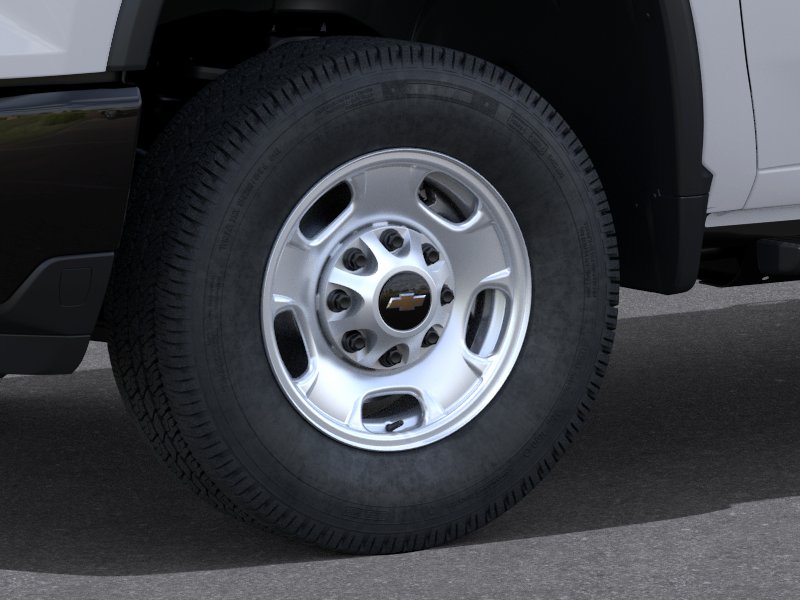 New 2026 Summit White Chevrolet WT image 9