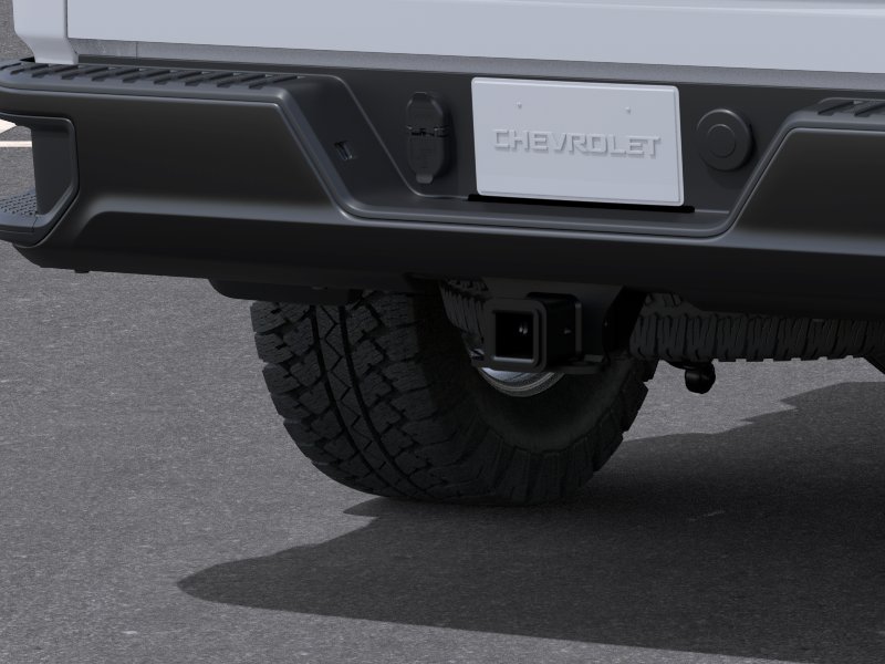 New 2026 Summit White Chevrolet WT image 38