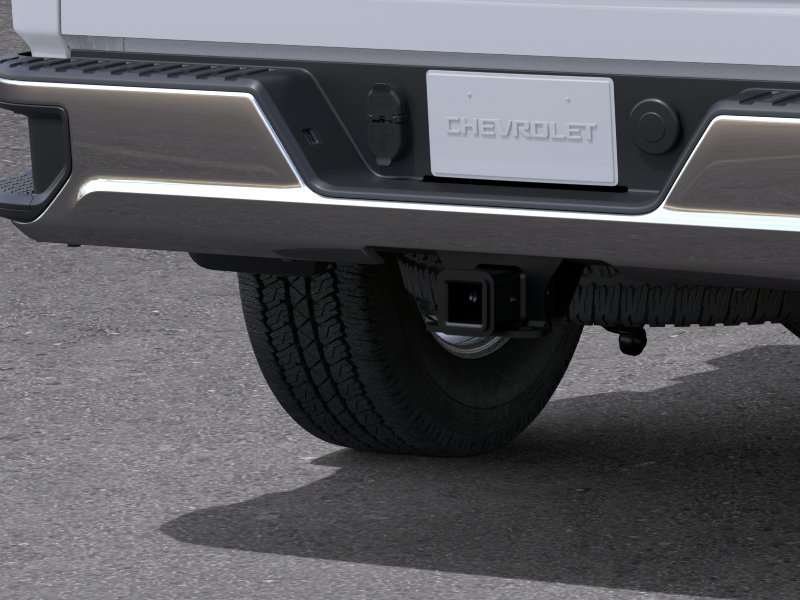 New 2026 Summit White Chevrolet WT image 40