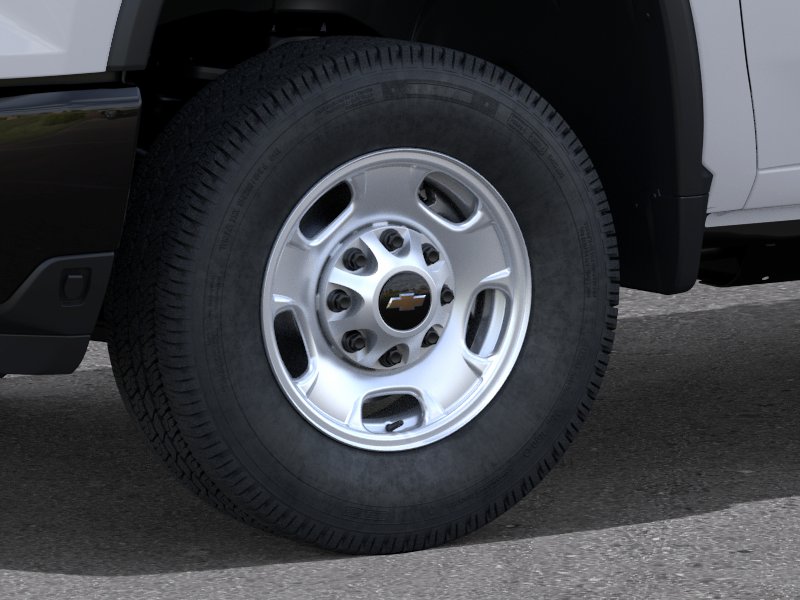 New 2026 Summit White Chevrolet WT image 9