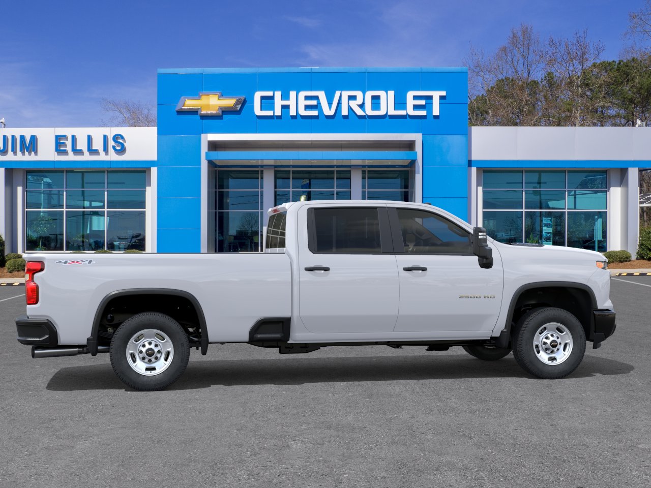 New 2026 Summit White Chevrolet WT image 5