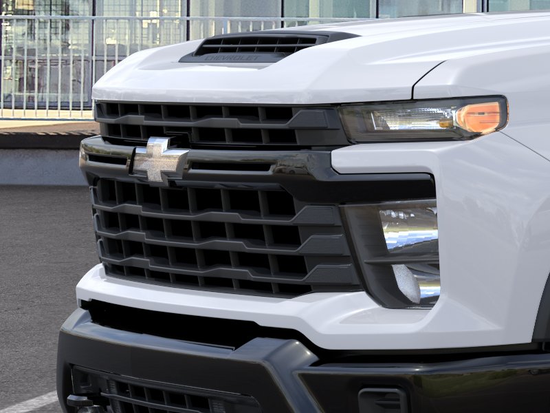 New 2026 Summit White Chevrolet WT image 37