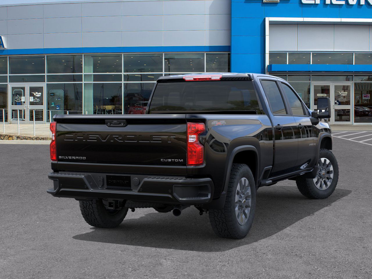2026 Chevrolet Silverado 2500HD Custom photo 4
