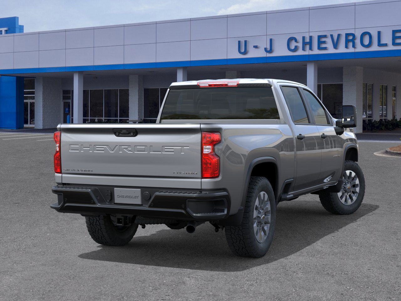 2026 Chevrolet Silverado 2500HD Custom photo 4