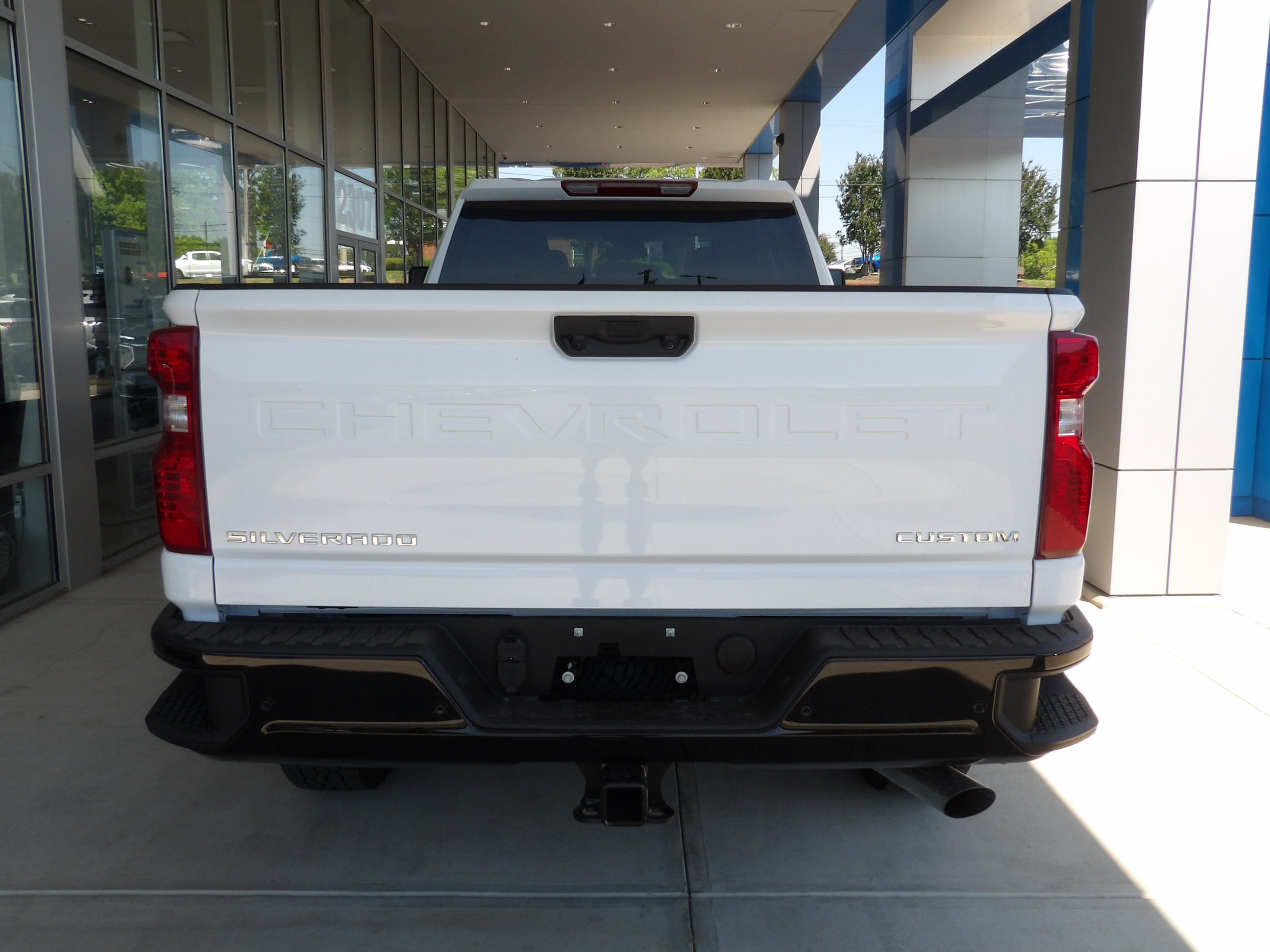 New 2026 Summit White Chevrolet Custom image 13