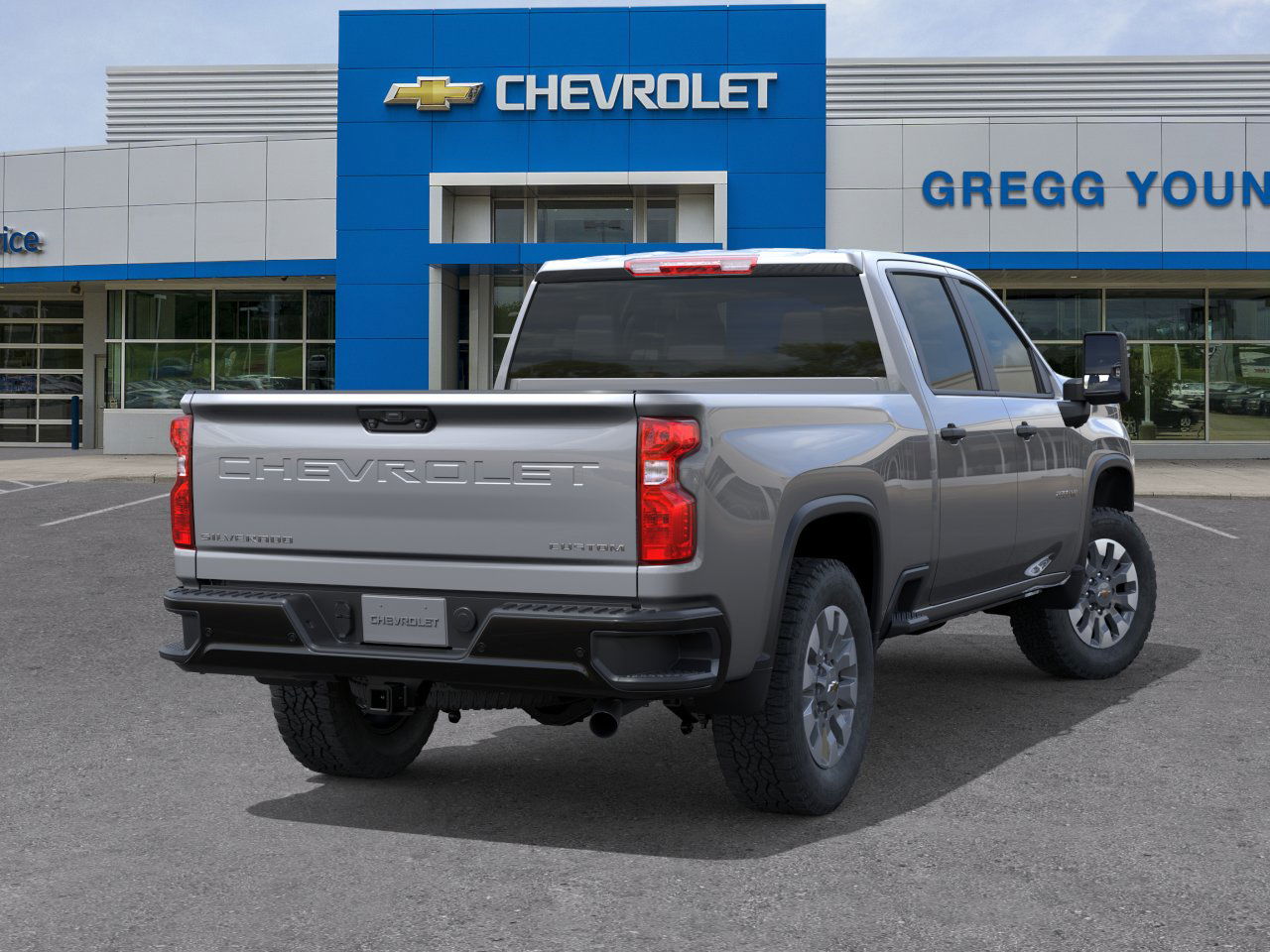 2025 Chevrolet Silverado 2500HD Custom photo 4