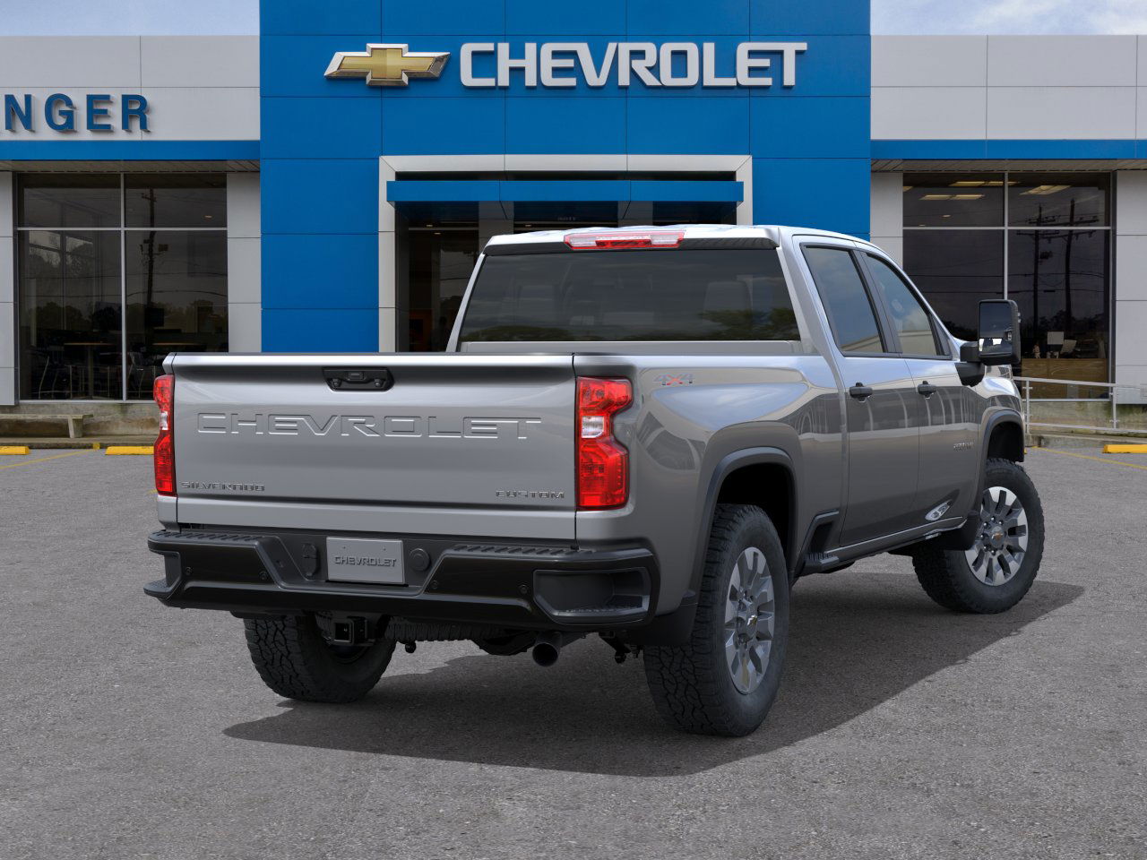 2026 Chevrolet Silverado 2500HD Custom photo 4