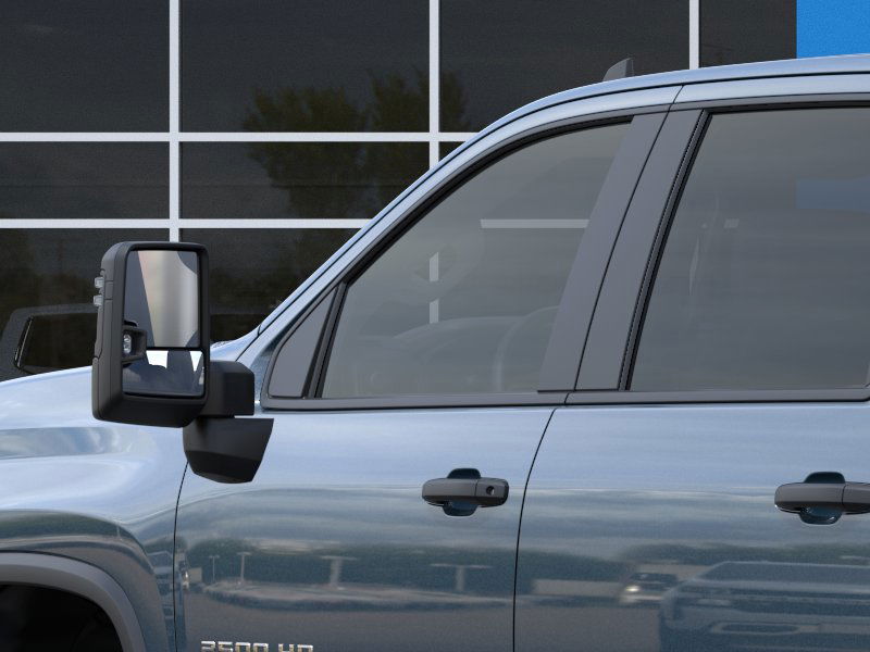 2025 Chevrolet Silverado 2500HD Custom photo 12