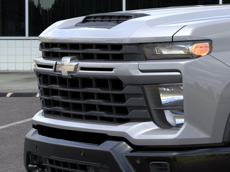 2025 Chevrolet Silverado 2500HD Custom photo 13