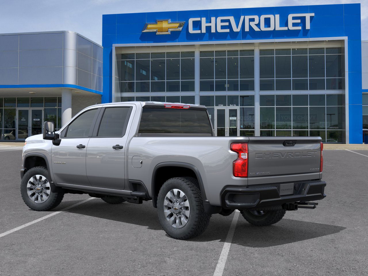 2025 Chevrolet Silverado 2500HD Custom photo 2