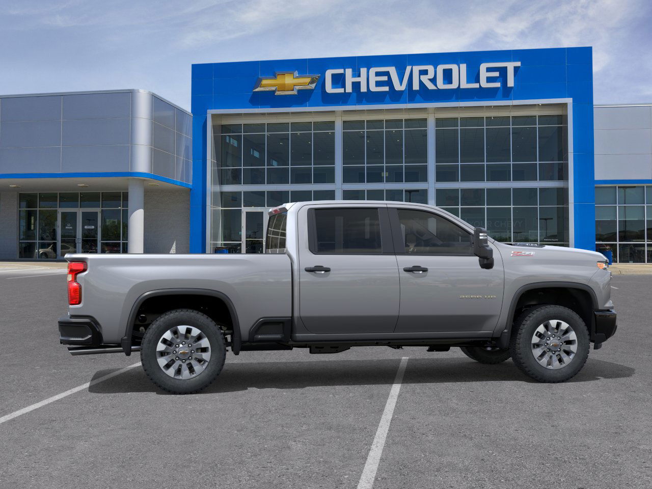 2025 Chevrolet Silverado 2500HD Custom photo 4