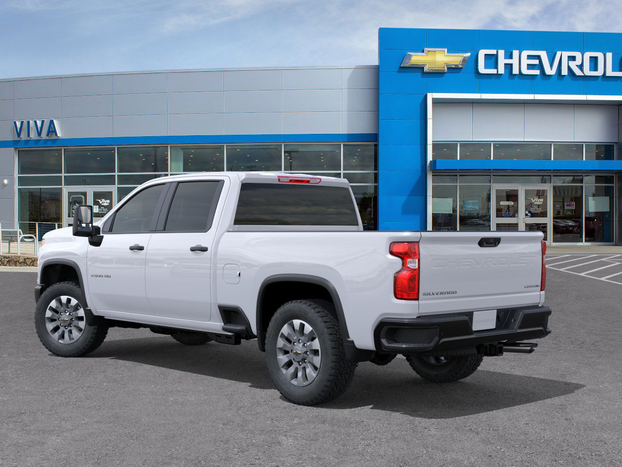 2025 Chevrolet Silverado 2500HD Custom photo 3