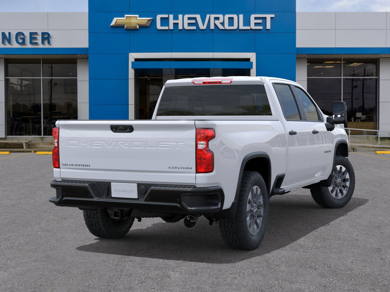 2025 Chevrolet Silverado 2500HD Custom photo 4