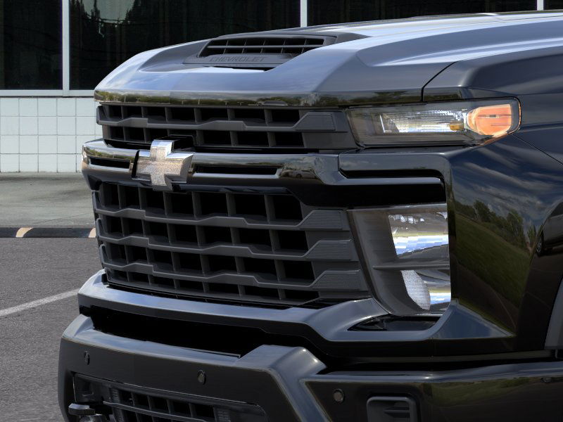 2025 Chevrolet Silverado 2500HD Custom photo 13