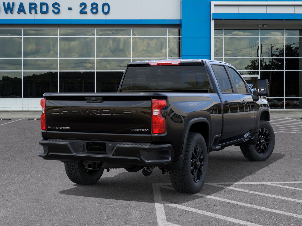 2025 Chevrolet Silverado 2500HD Custom photo 4