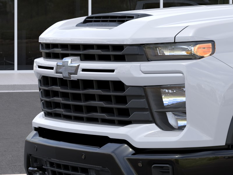 New 2026 Summit White Chevrolet Custom image 33