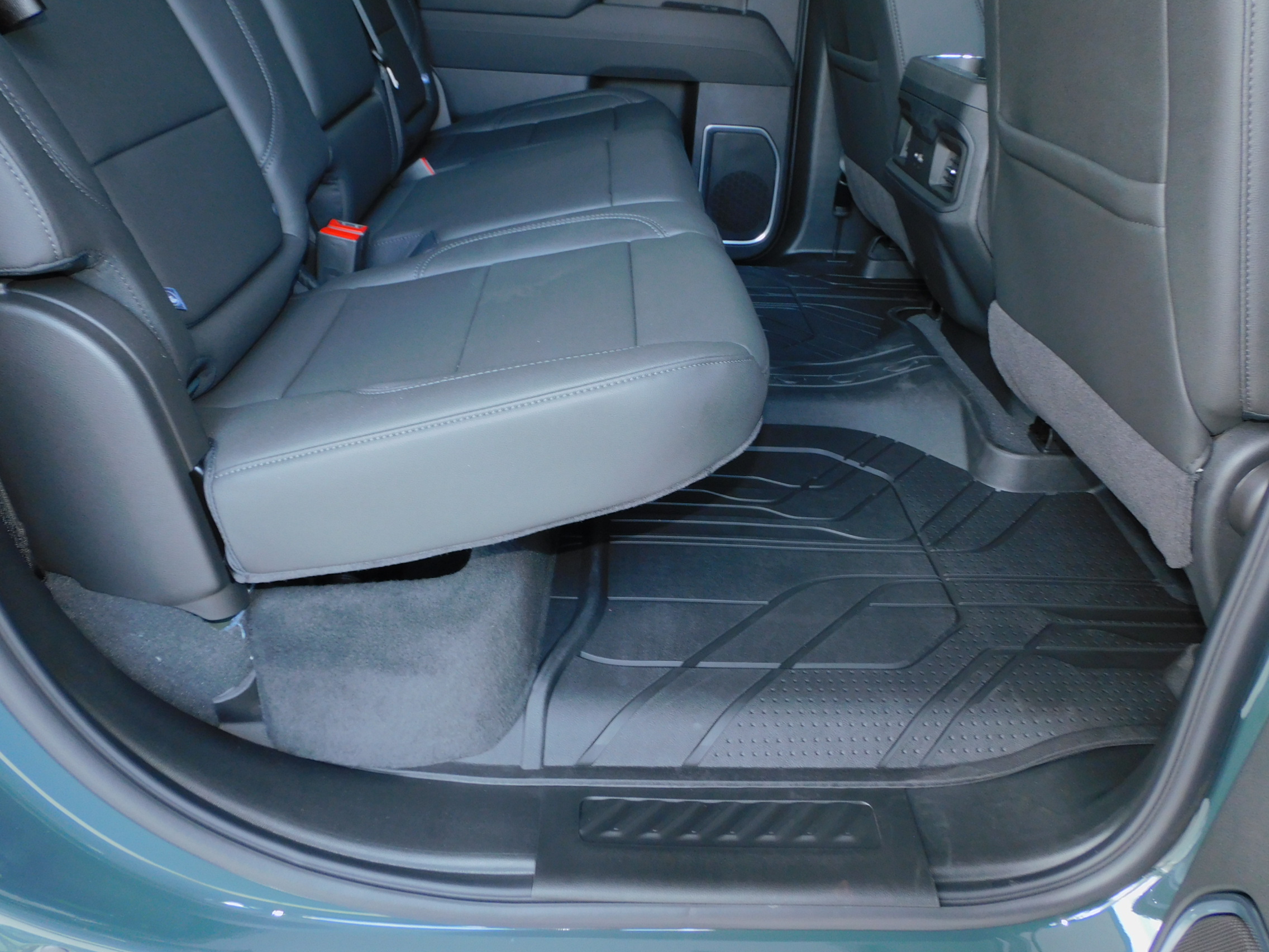 New 2026 Cypress Gray Chevrolet LT image 30