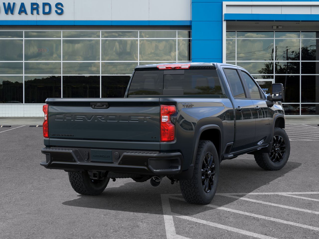 2025 Chevrolet Silverado 2500HD LT photo 4