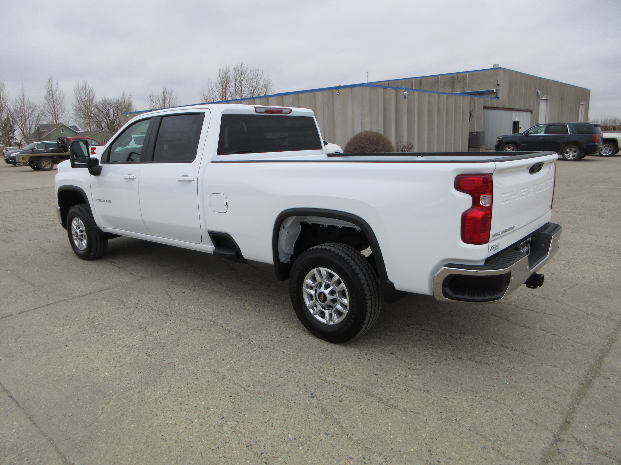 New 2026 Summit White Chevrolet LT image 7