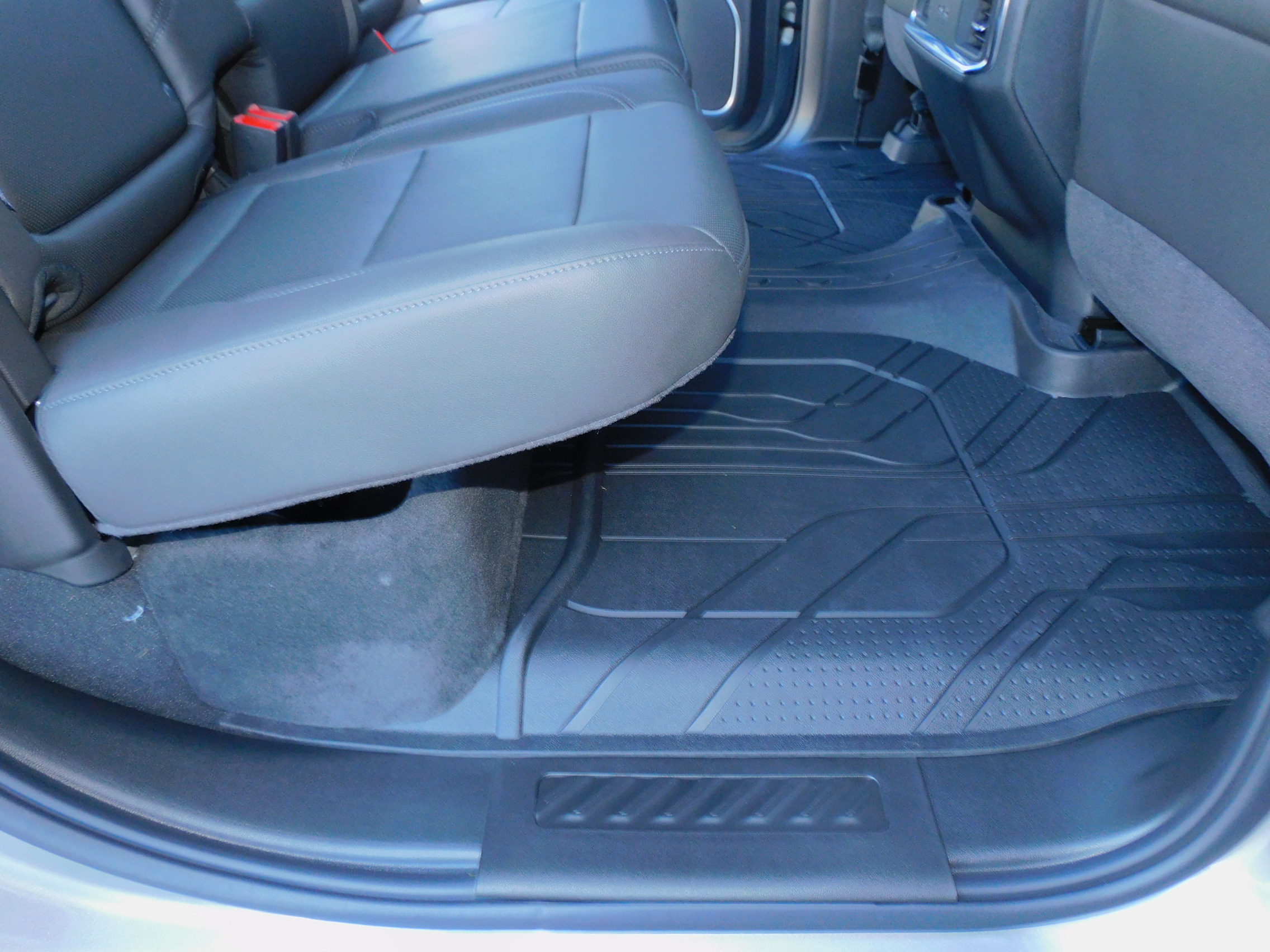 New 2026 Sterling Gray Metallic Chevrolet LTZ image 27