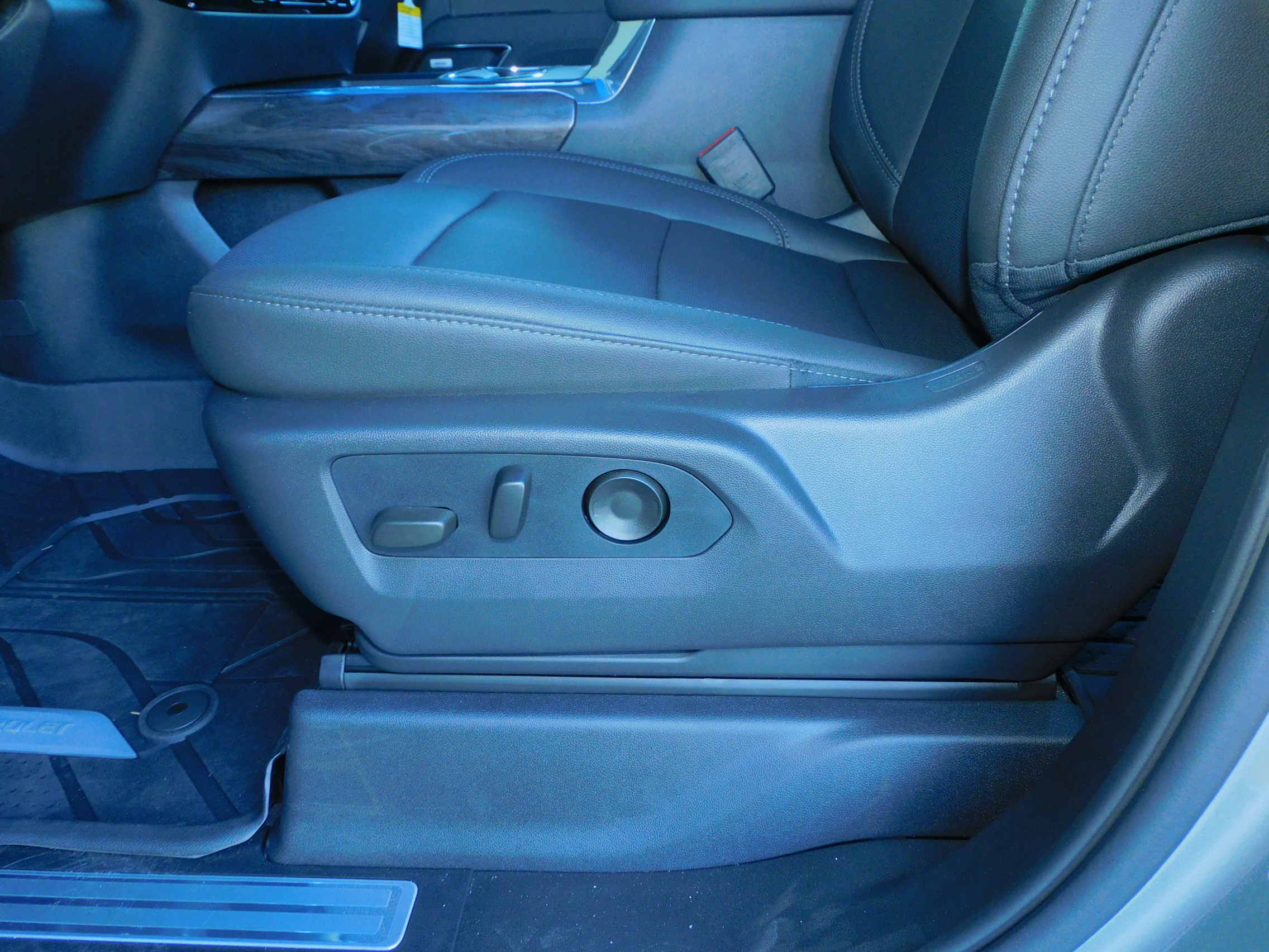 New 2026 Sterling Gray Metallic Chevrolet LTZ image 18