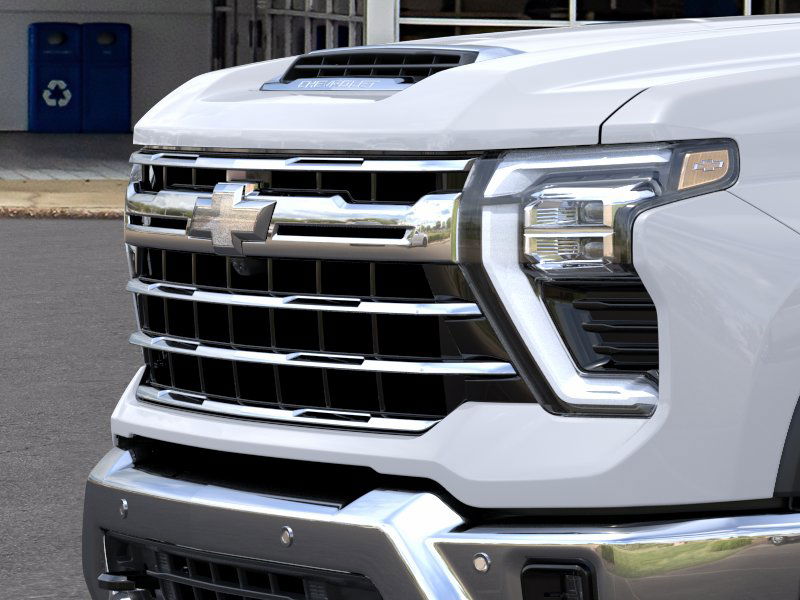 2026 Chevrolet Silverado 2500HD LTZ photo 13