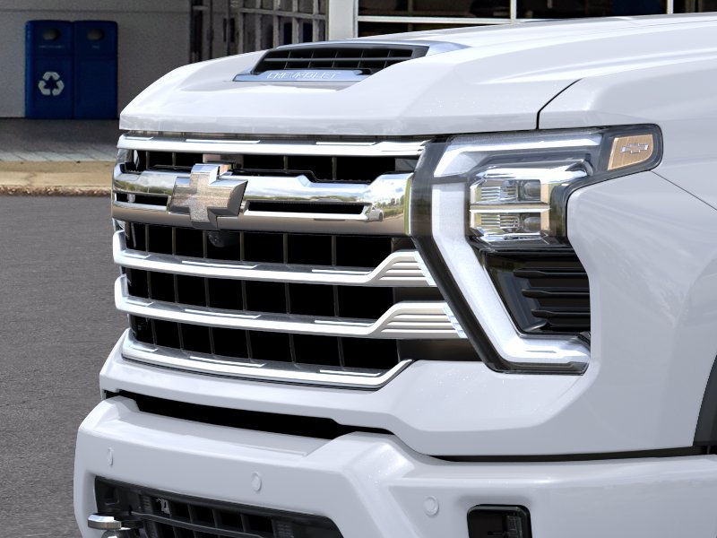 New 2026 Polar White Tricoat Chevrolet High Country image 13