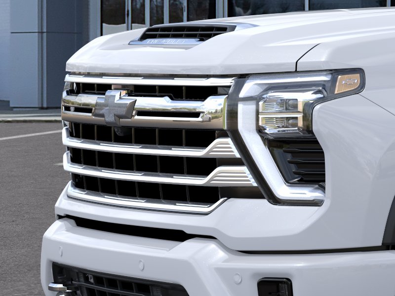 New 2026 Polar White Tricoat Chevrolet High Country image 13