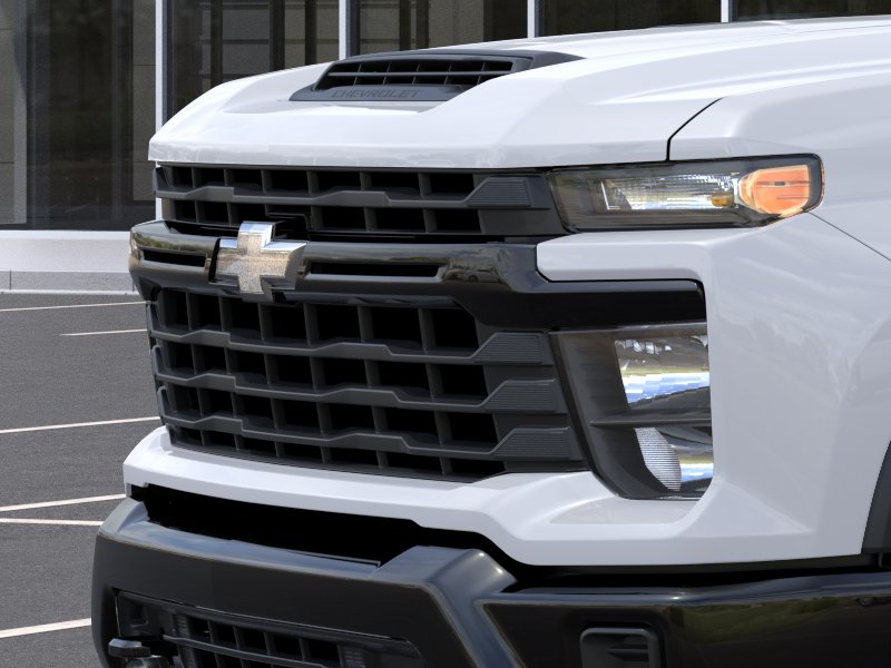 New 2026 Summit White Chevrolet WT image 13