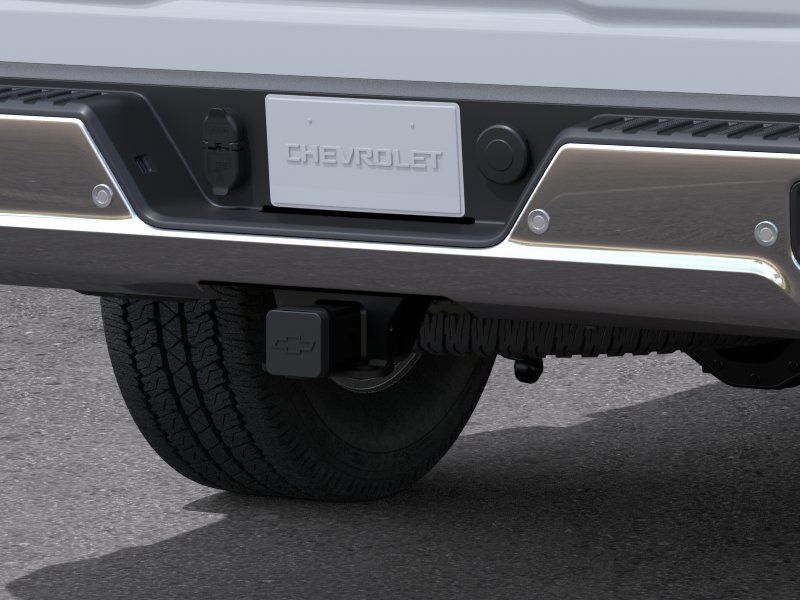 New 2026 Summit White Chevrolet WT image 14