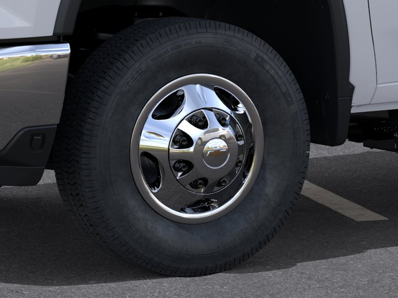 New 2026 Summit White Chevrolet WT DRW image 33