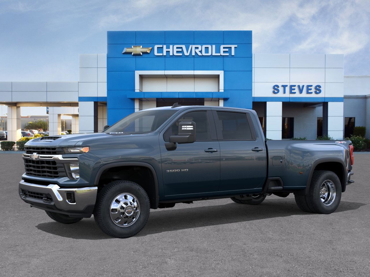 2025 Chevrolet Silverado 3500HD LT photo 2