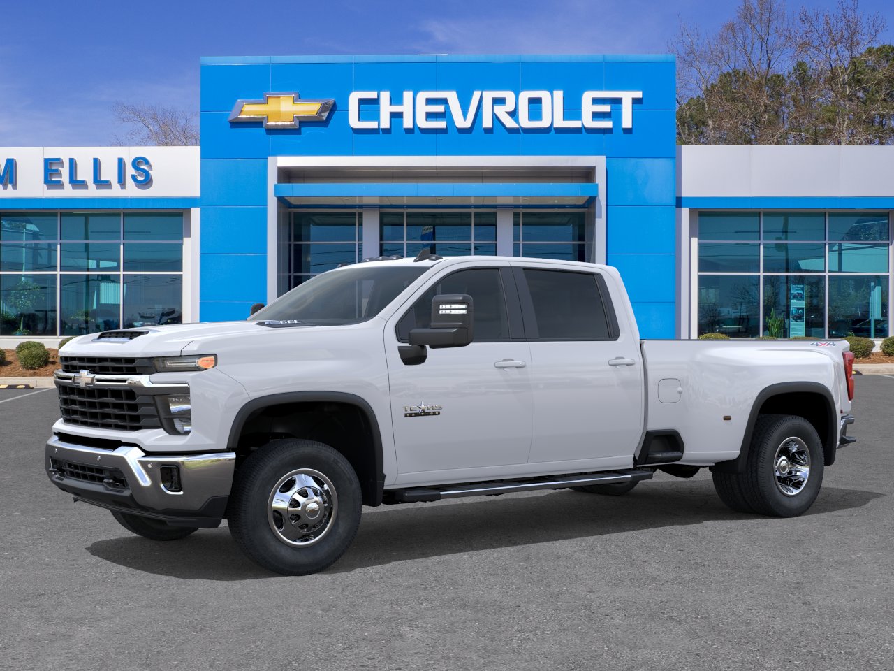 New 2026 Summit White Chevrolet LT DRW image 37