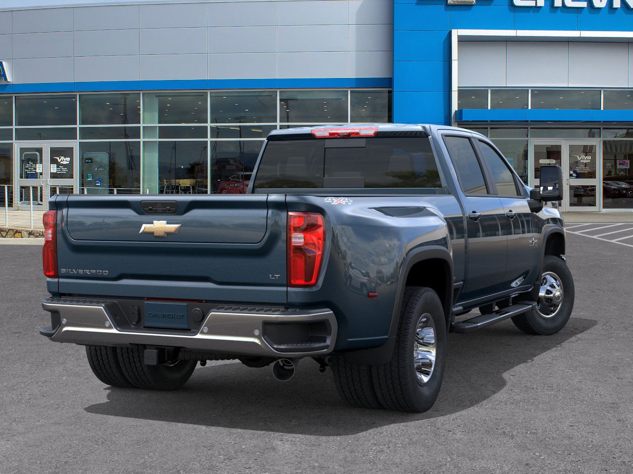 2026 Chevrolet Silverado 3500HD photo 4