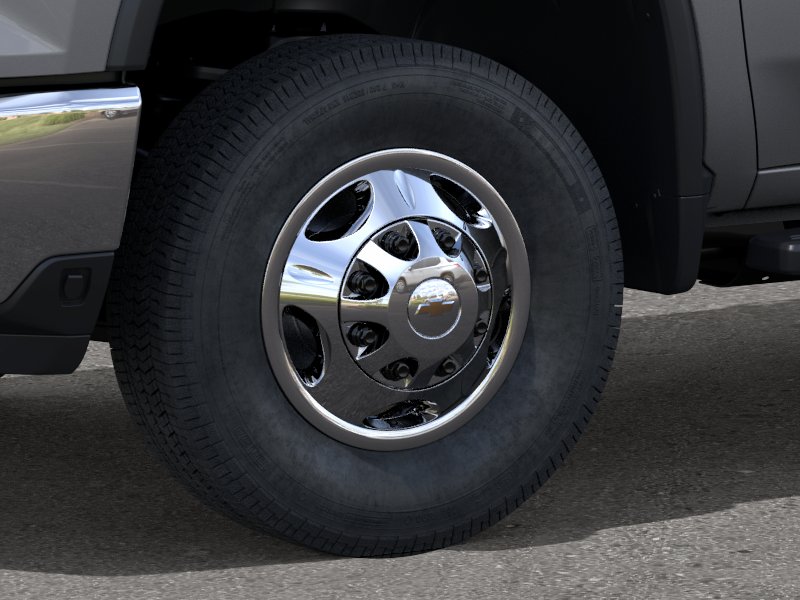 New 2026 Sterling Gray Metallic Chevrolet LT DRW image 33