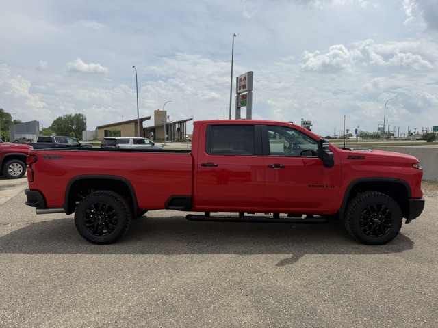 2026 Chevrolet Silverado 3500HD LT - Photo 9