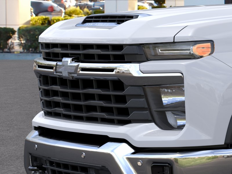 New 2026 Summit White Chevrolet LT DRW image 37