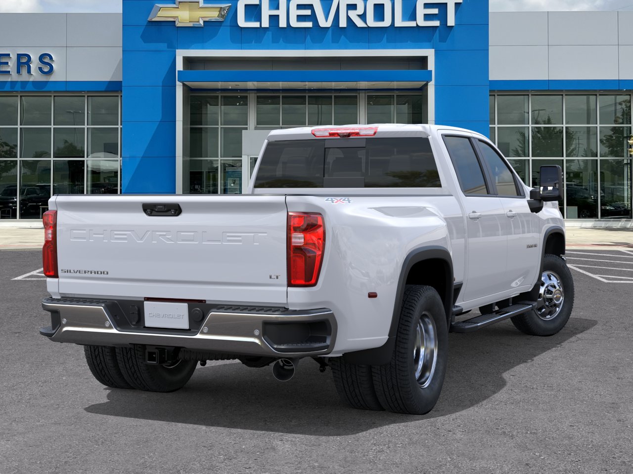 New 2026 Summit White Chevrolet LT DRW image 4
